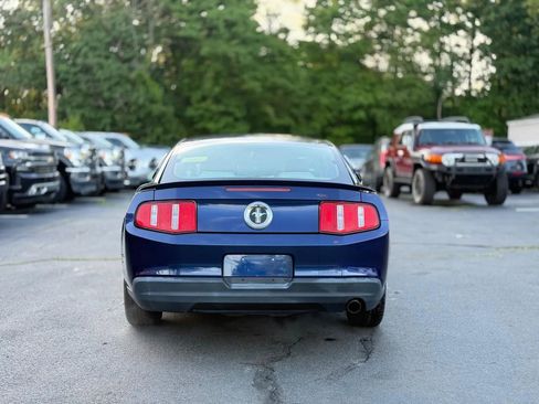 Used 2010 Ford Mustang Coupe RWD image 10