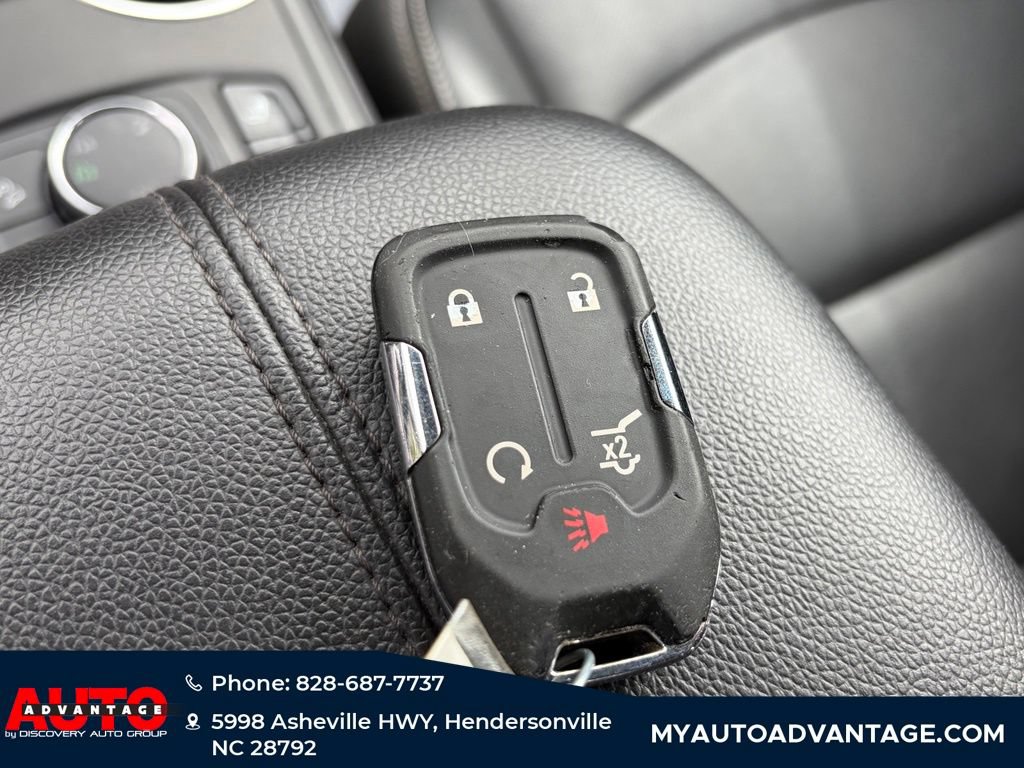 Used 2024 GMC Terrain SLT AWD/4WD image 16