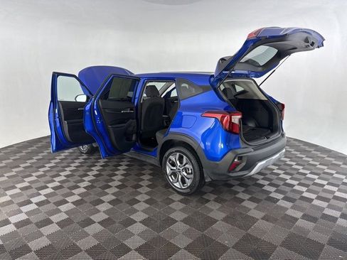 Used 2024 Kia Seltos LX image 16