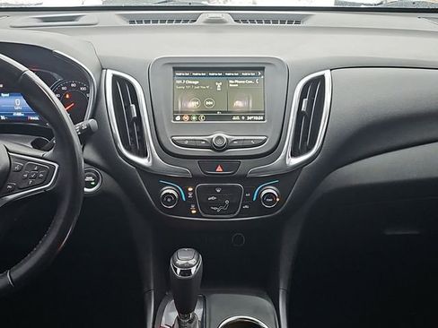 Used 2019 Chevrolet Equinox LT image 14