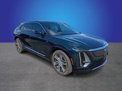 New 2026 Cadillac Lyriq Luxury image 7