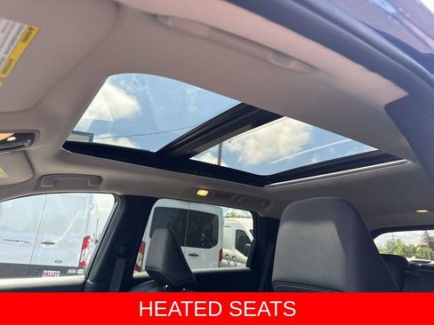 Used 2024 INFINITI QX60 Luxe AWD/4WD image 2