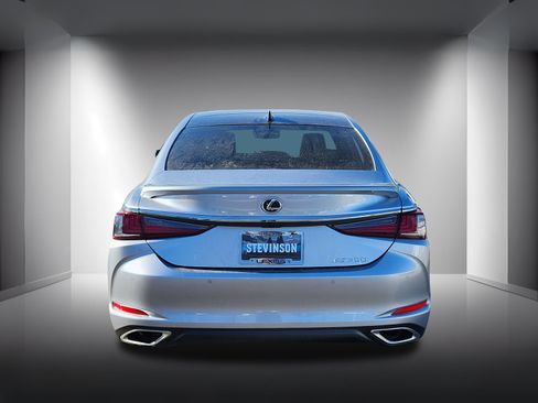 New 2025 Lexus ES 350 Luxury image 6