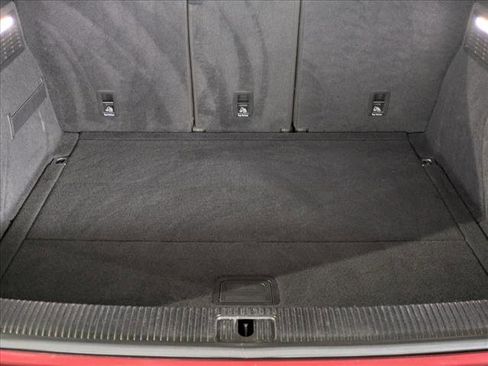 Used 2019 Audi Q5 2.0T Premium w/ Convenience Package image 6