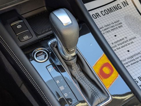 Certified 2023 Nissan Kicks SR w/ SR Premium Package image 17