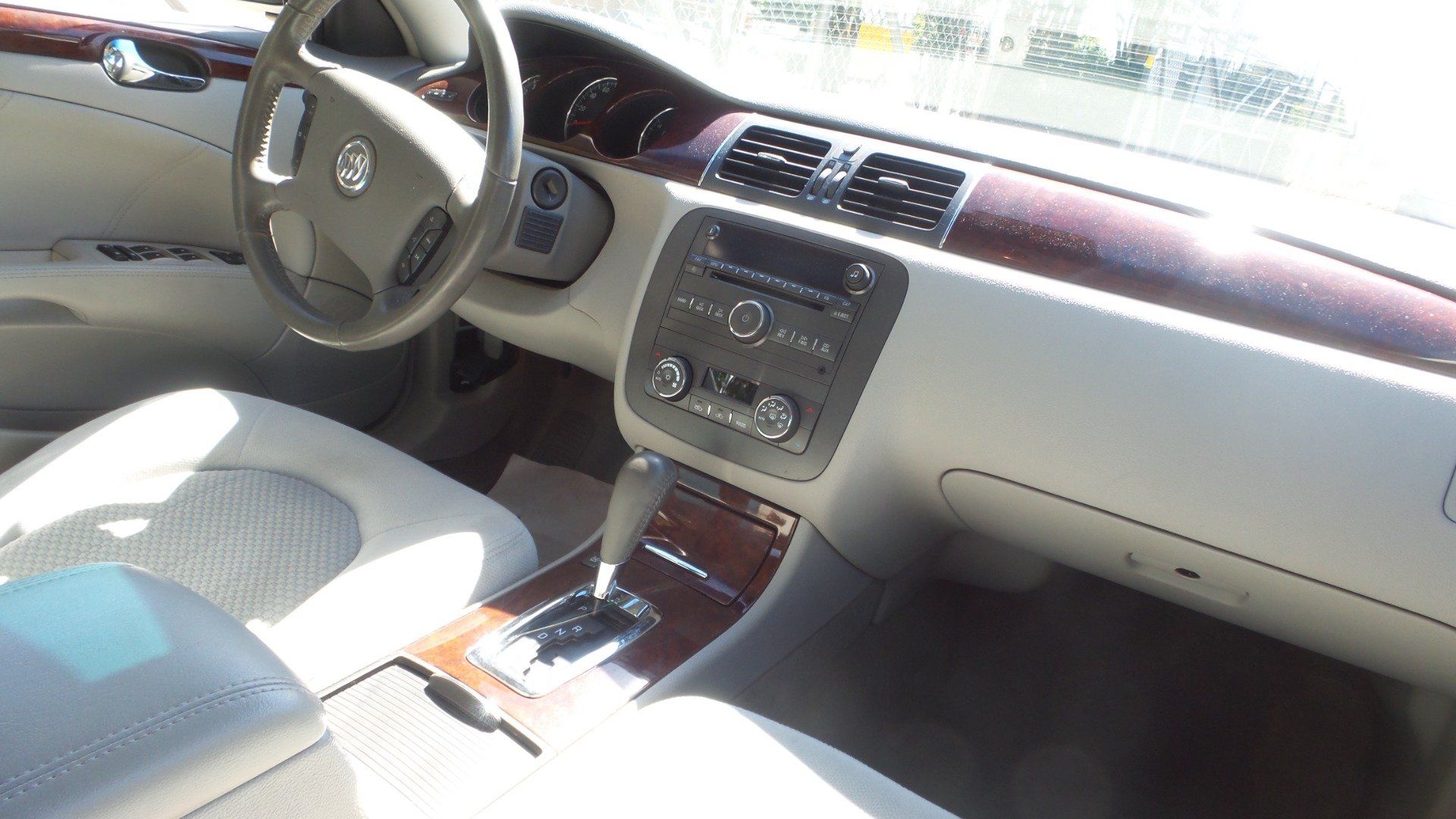 Used 2008 Buick Lucerne CX w/ Driver Confidence Package FWD image 71