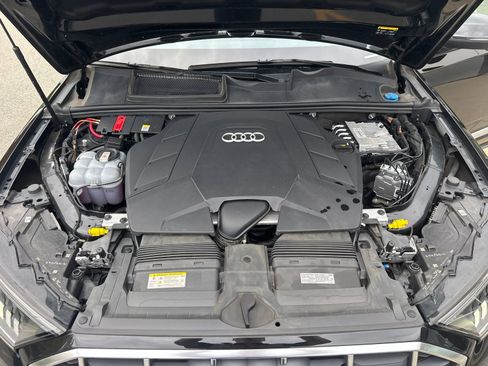 Used 2023 Audi Q7 3.0T Premium w/ Convenience Package AWD/4WD image 57