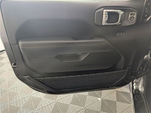 Certified 2025 Jeep Wrangler Unlimited Sahara w/ Safety Group image 10