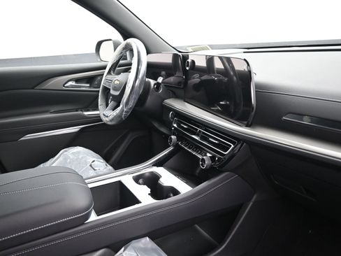 New 2026 Chevrolet Traverse LT FWD image 33