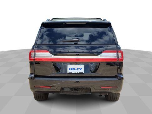 Used 2020 Lincoln Navigator L Reserve w/ Equipment Group 208A Reserve AWD/4WD image 7