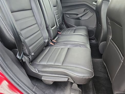 Used 2017 Ford Escape Titanium image 14