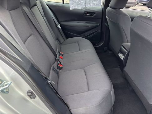 Used 2025 Toyota Corolla LE FWD image 37