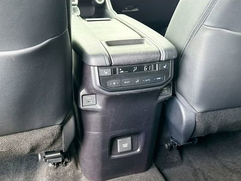 Used 2025 Toyota Grand Highlander AWD Hybrid image 20