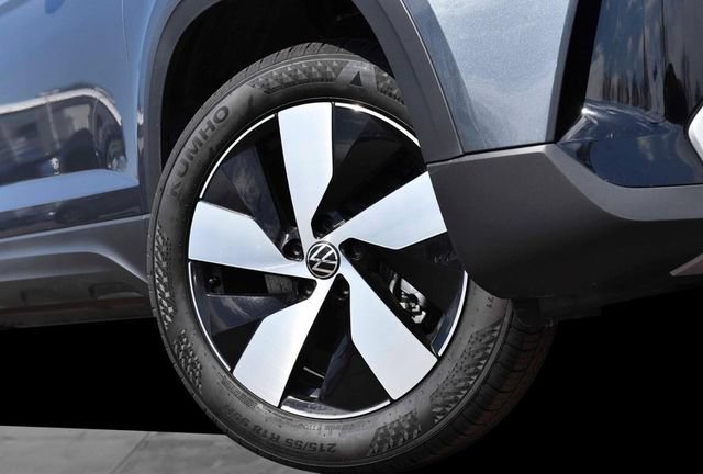 New 2026 Volkswagen Taos S AWD/4WD image 3