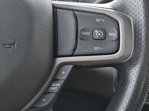 Used 2024 RAM 3500 Tradesman w/ Chrome Appearance Group AWD/4WD image 18