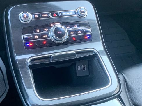 Used 2023 Lincoln Nautilus AWD w/ Premium Package image 20
