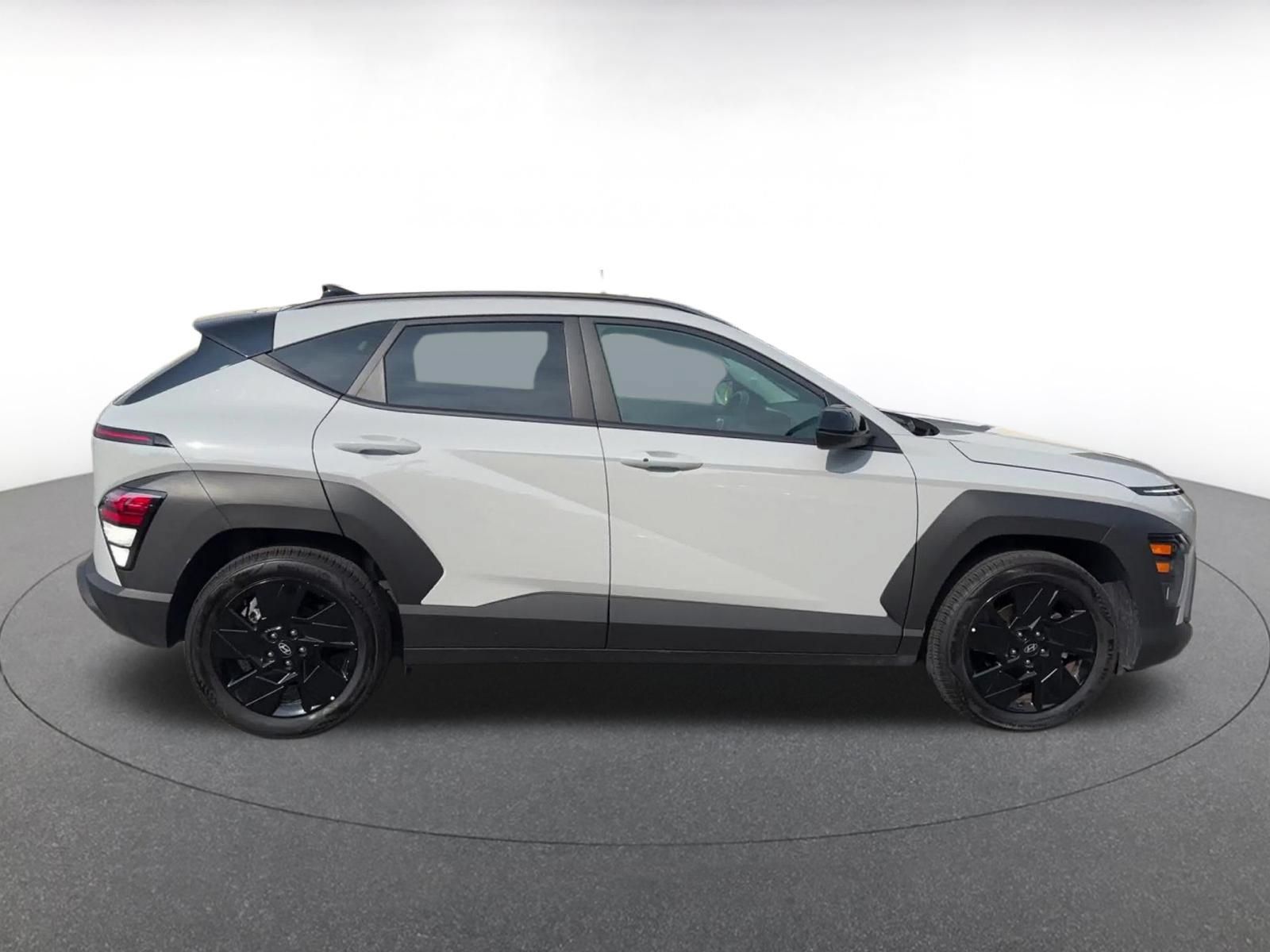 Used 2026 Hyundai Kona SEL Sport FWD image 15