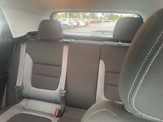Used 2023 Chevrolet TrailBlazer LT w/ Convenience Package FWD image 9