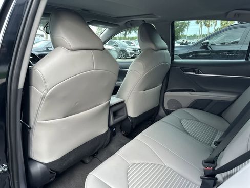 Used 2024 Toyota Camry SE w/ Convenience Package FWD image 18