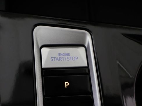 Used 2024 Volkswagen Atlas SEL AWD/4WD image 57