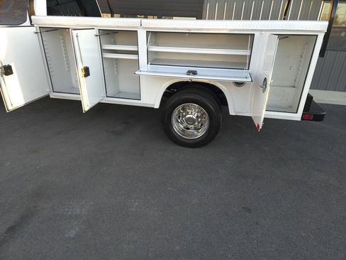 Used 2019 Ford F550 4x4 Crew Cab Super Duty image 4