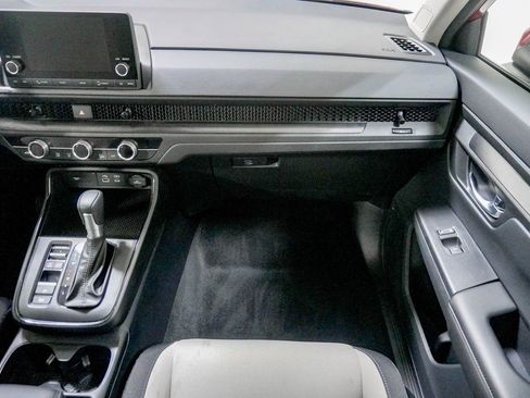 Certified 2025 Honda CR-V EX image 29