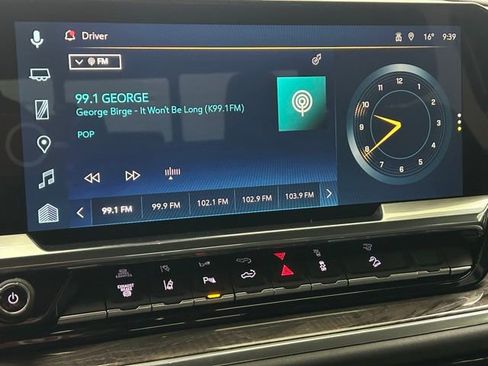 Used 2025 Chevrolet Silverado 2500 LTZ w/ LTZ Premium Package image 26