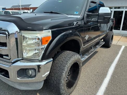 Used 2012 Ford F250 Lariat w/ Lariat Ultimate Pkg AWD/4WD image 2