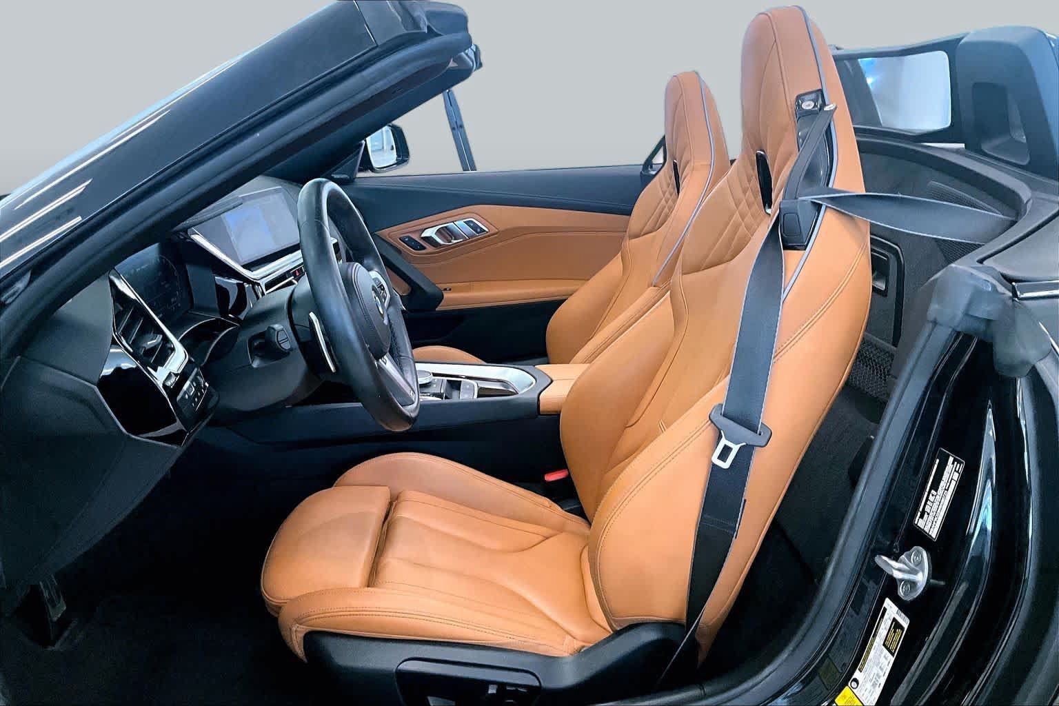 Used 2022 BMW Z4 M40i w/ Premium Package RWD image 7