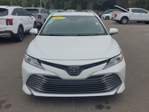 Used 2018 Toyota Camry L image 2