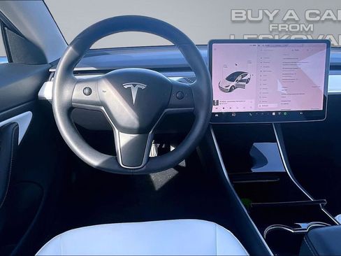 Used 2020 Tesla Model 3 Long Range AWD/4WD image 5