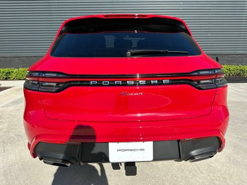 Certified 2026 Porsche Macan AWD/4WD image 12