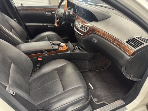 Used 2009 Mercedes-Benz S 550 4MATIC image 16