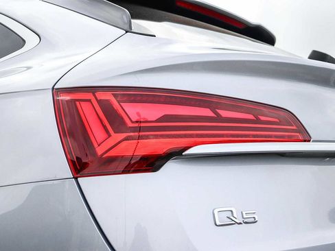 Used 2022 Audi Q5 2.0T Premium Plus image 12