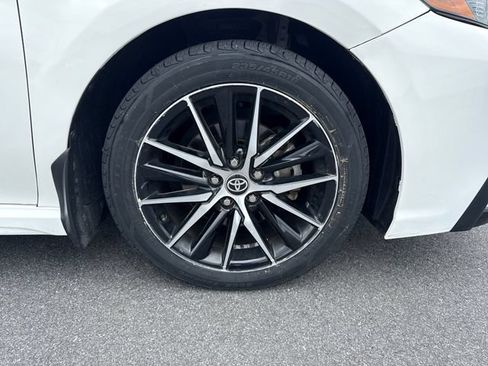 Used 2024 Toyota Camry SE w/ Cold Weather Package FWD image 11