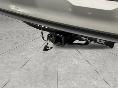 Used 2019 Hyundai Santa Fe SE AWD/4WD image 5