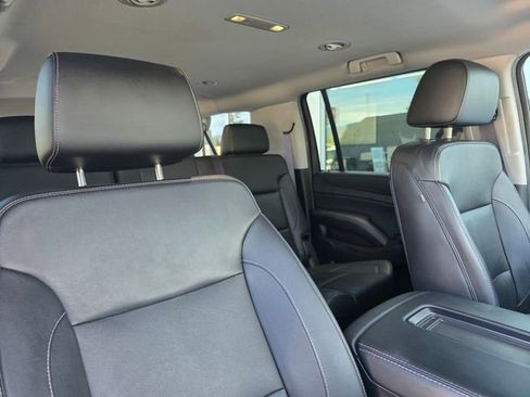 Used 2016 Chevrolet Suburban LT image 21