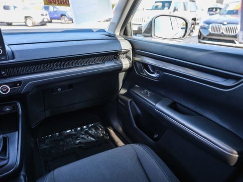 Used 2024 Honda CR-V EX image 5