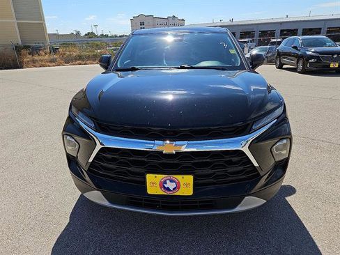 Used 2023 Chevrolet Blazer LT image 8