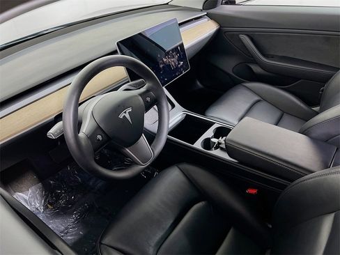 Used 2021 Tesla Model 3 Long Range image 9