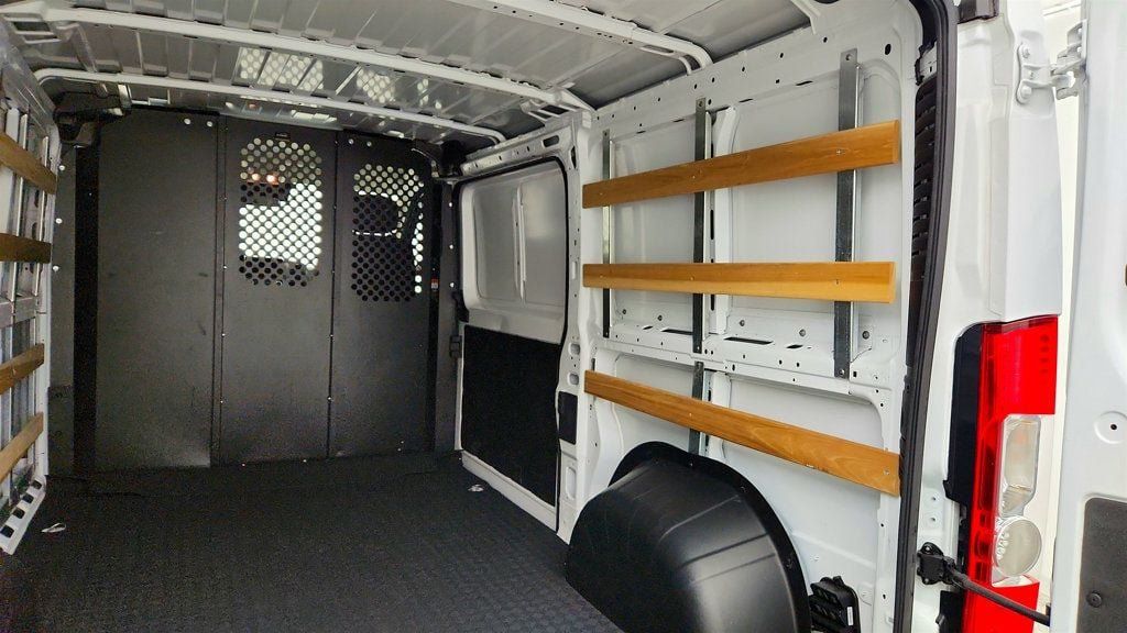 Used 2025 RAM ProMaster 2500 w/ U-Haul Equipment Group FWD image 20