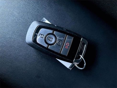 Used 2023 Ford Bronco Wildtrak image 11