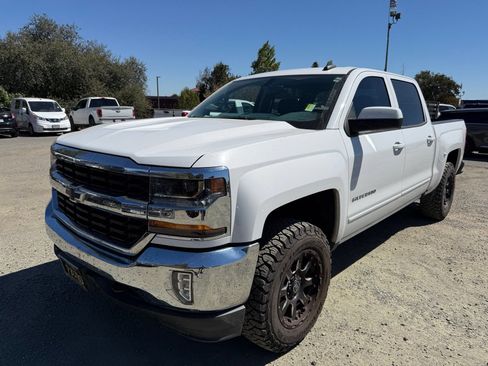 Used 2018 Chevrolet Silverado 1500 LT w/ All Star Edition AWD/4WD image 1