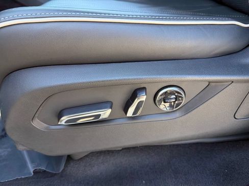 Used 2025 Acura MDX SH-AWD w/ Advance Package image 16
