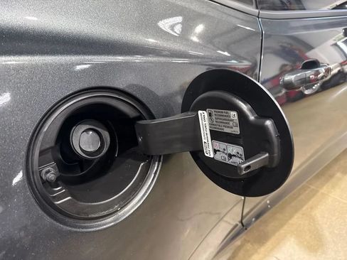 Used 2018 Chevrolet Camaro SS RWD image 79