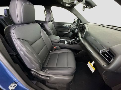 New 2026 Chevrolet Traverse LT FWD image 28
