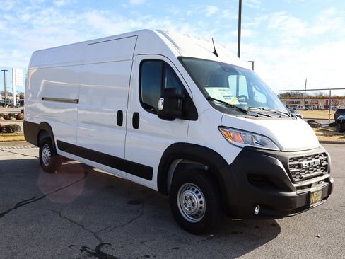 New 2026 RAM ProMaster 3500 w/ Convenience Group image 3