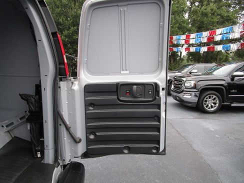 Used 2022 Chevrolet Express 2500 Extended w/ Driver Convenience Package image 18