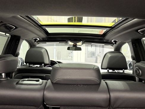 Used 2021 BMW X5 M50i w/ Executive Package image 41