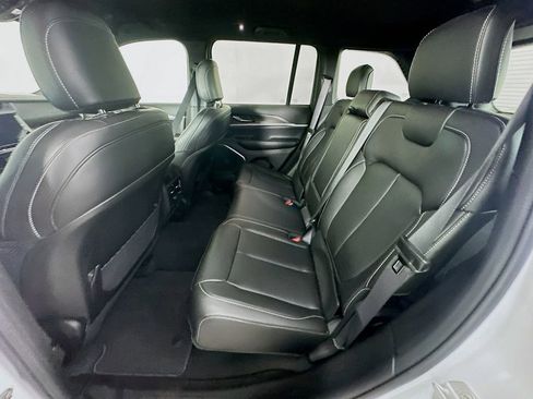 New 2026 Jeep Grand Cherokee Limited AWD/4WD image 31